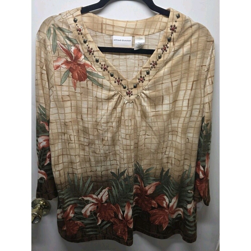 Alfred Dunner Woman Tan Tropical Floral Grid V-Neck Beaded 3/4 Sleeve Top 2X